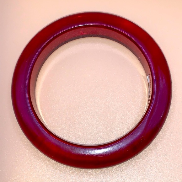 Bakelite Jewelry - BAKELITE Cherry Red Bangle